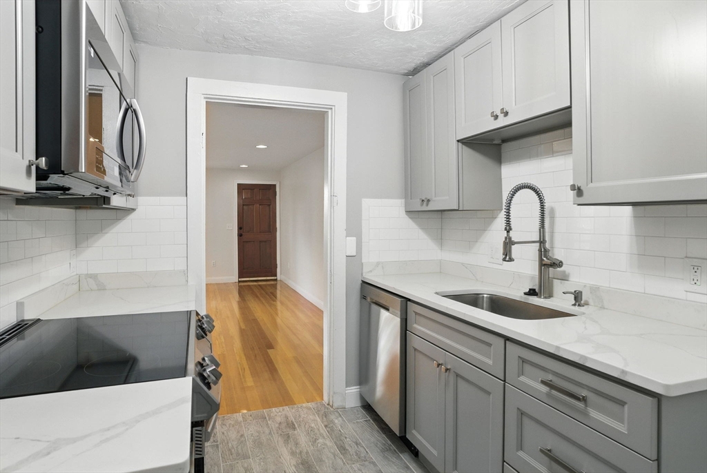 62 Lincoln Ave, Lynnfield