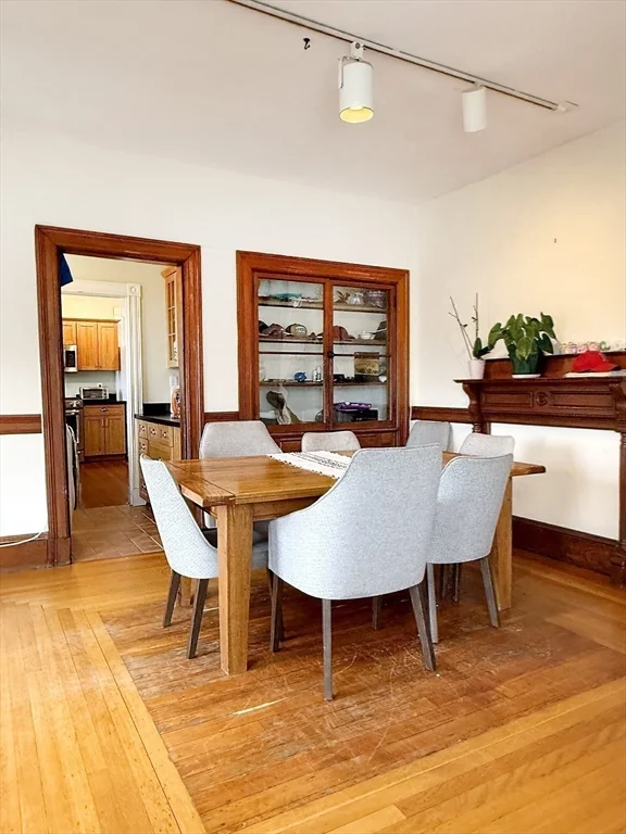 70 Perry St, Coolidge Corner