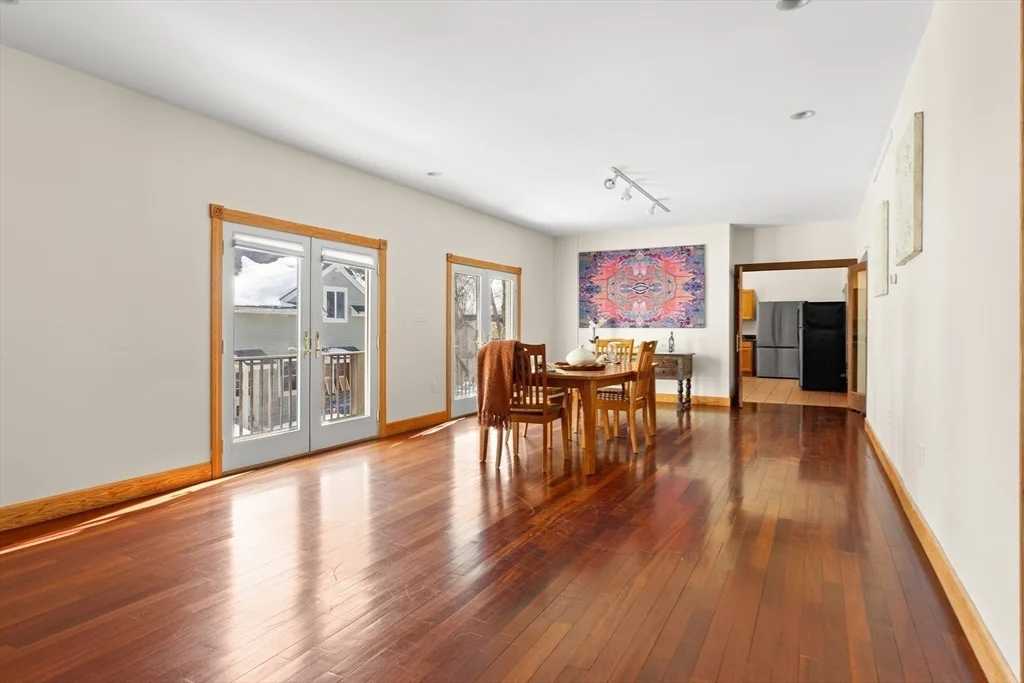 25 Pleasant St, Nahant