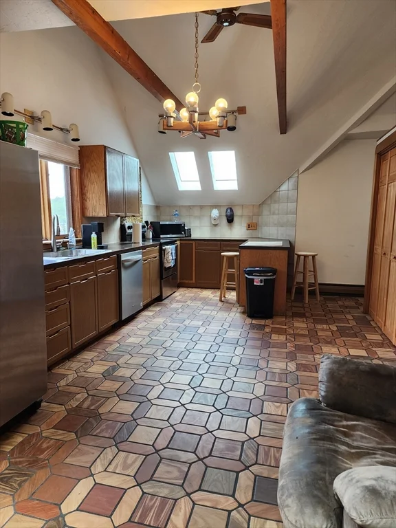 586 Franklin St, Worcester