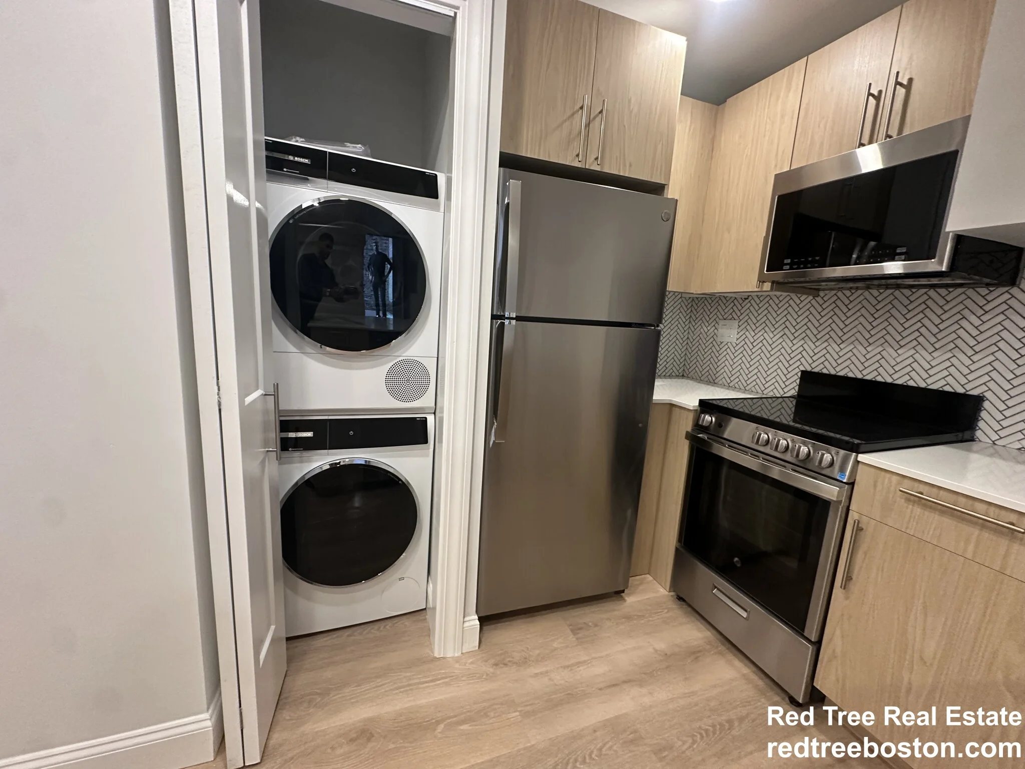 2 Joy St, Beacon Hill