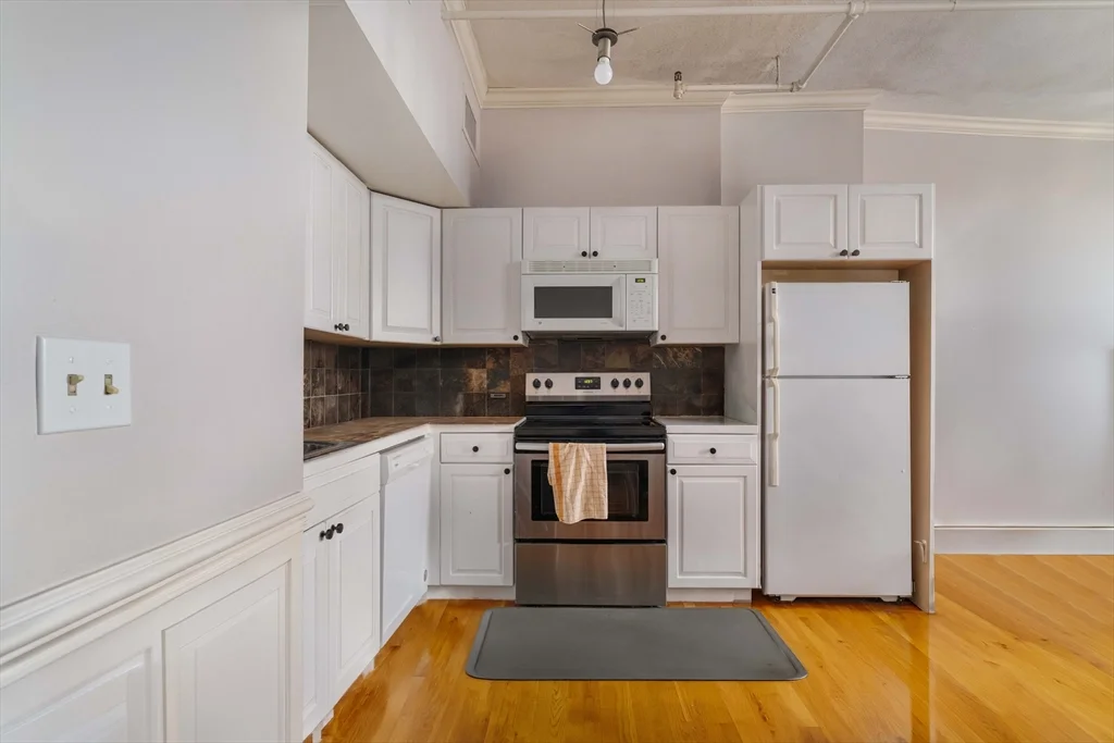 188 North, North End