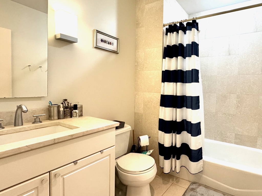 80 Broad St, Downtown