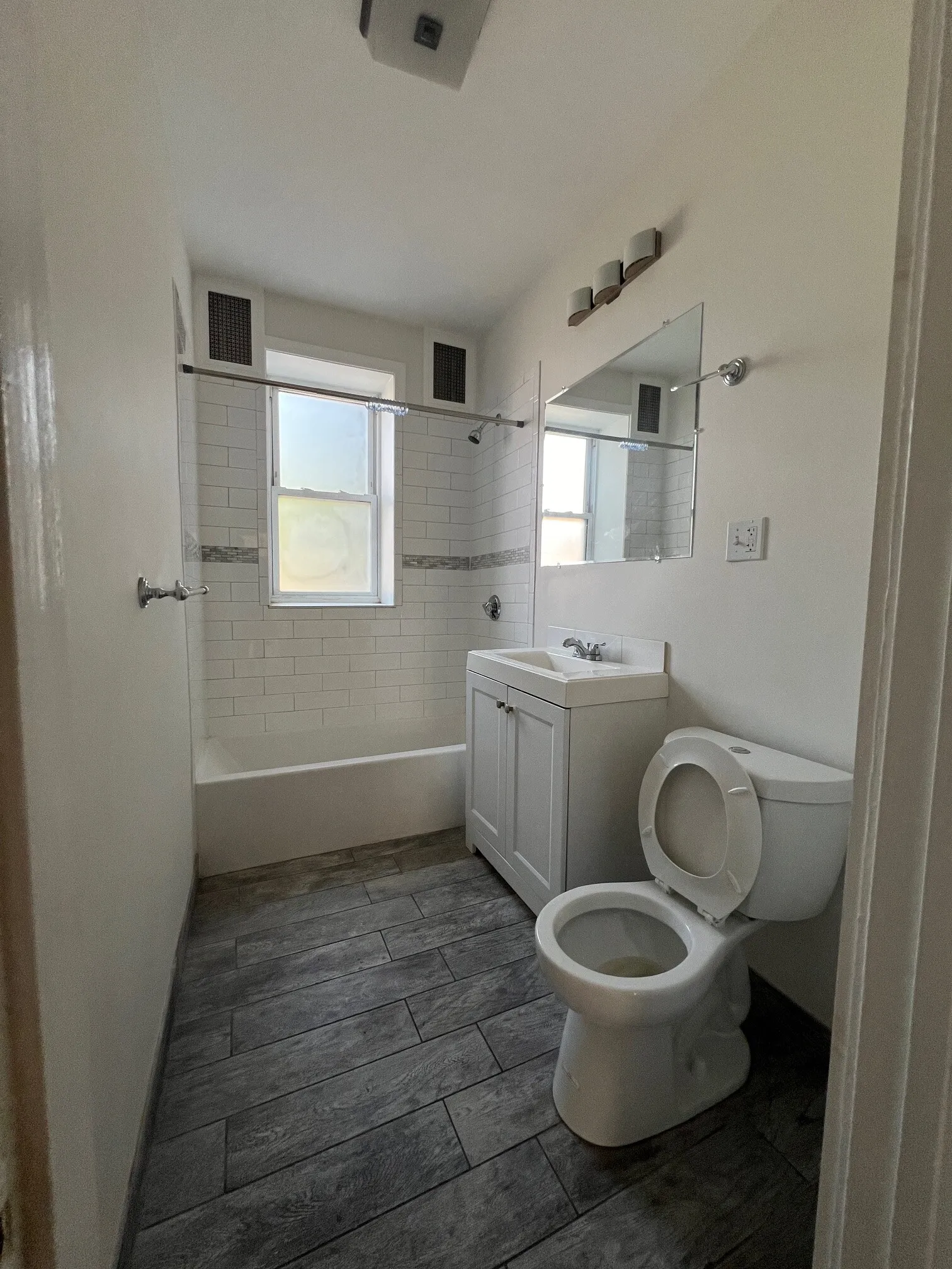 4 Farrington Ave, Allston