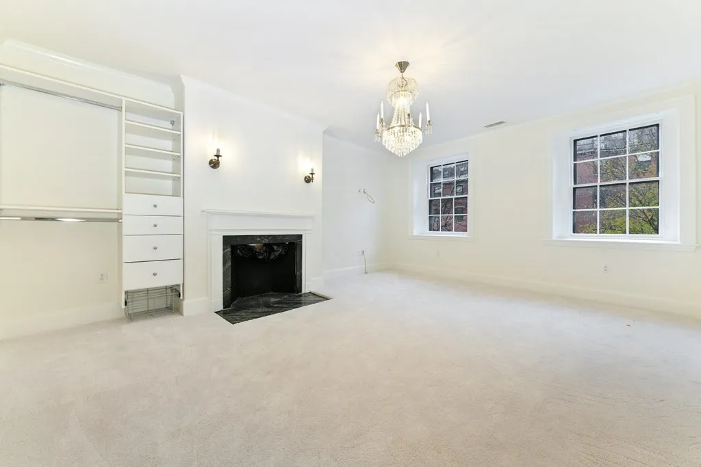 48 Mount Vernon St, Beacon Hill