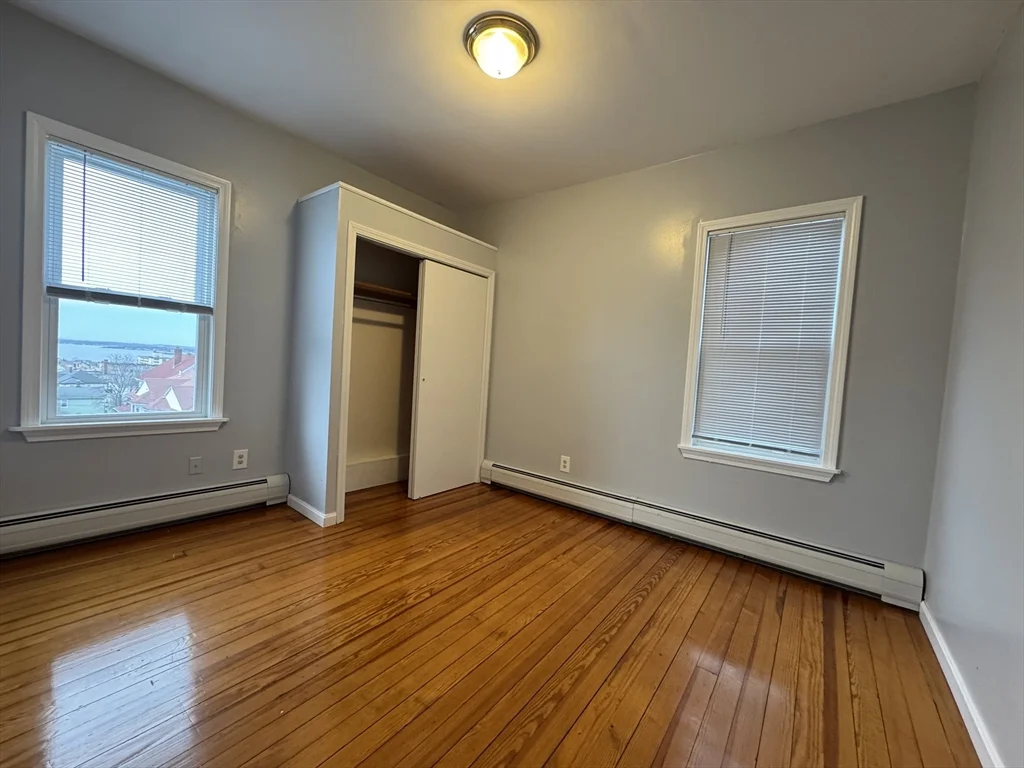 171 Hunter St, Fall River