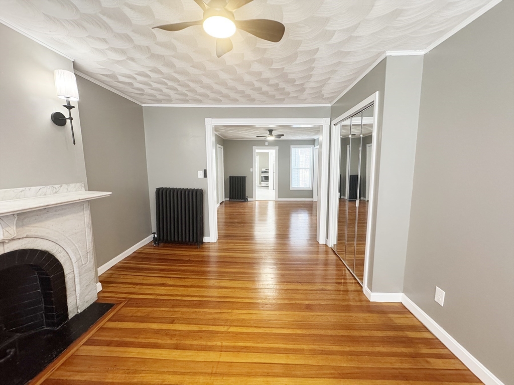 19 Saratoga St, East Boston