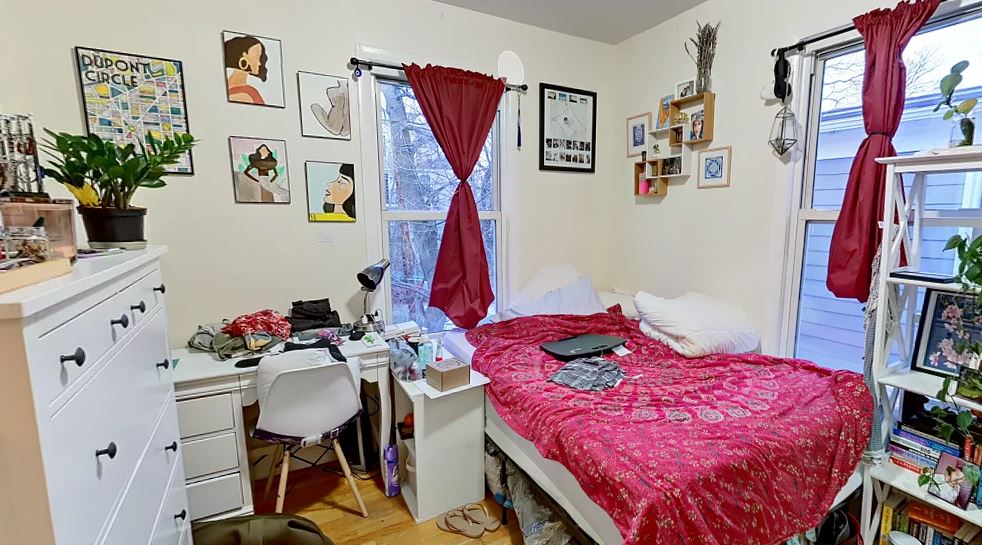 216 Freeman St, North Brookline