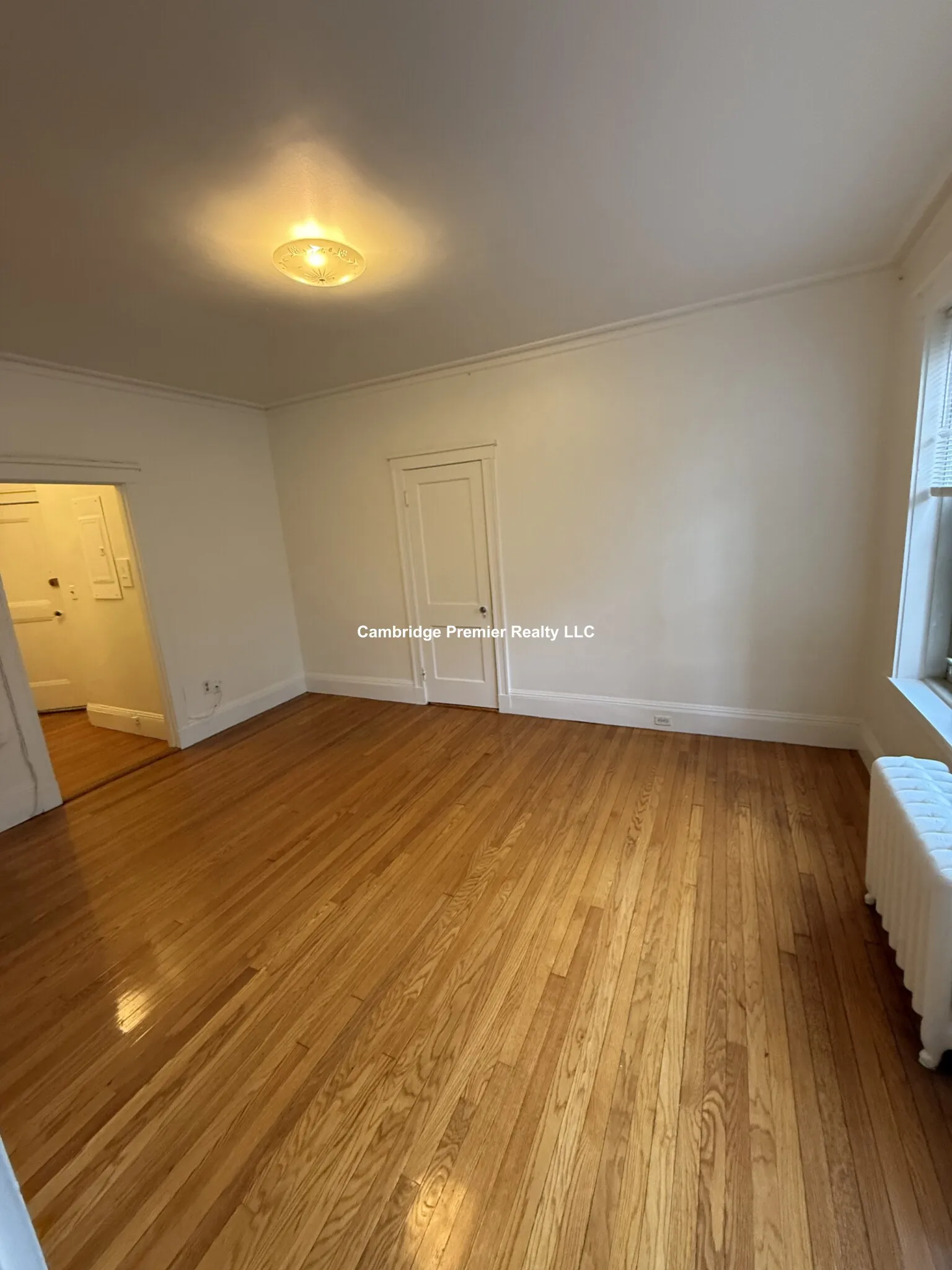 5 Concord Ave, Neighborhood Nine