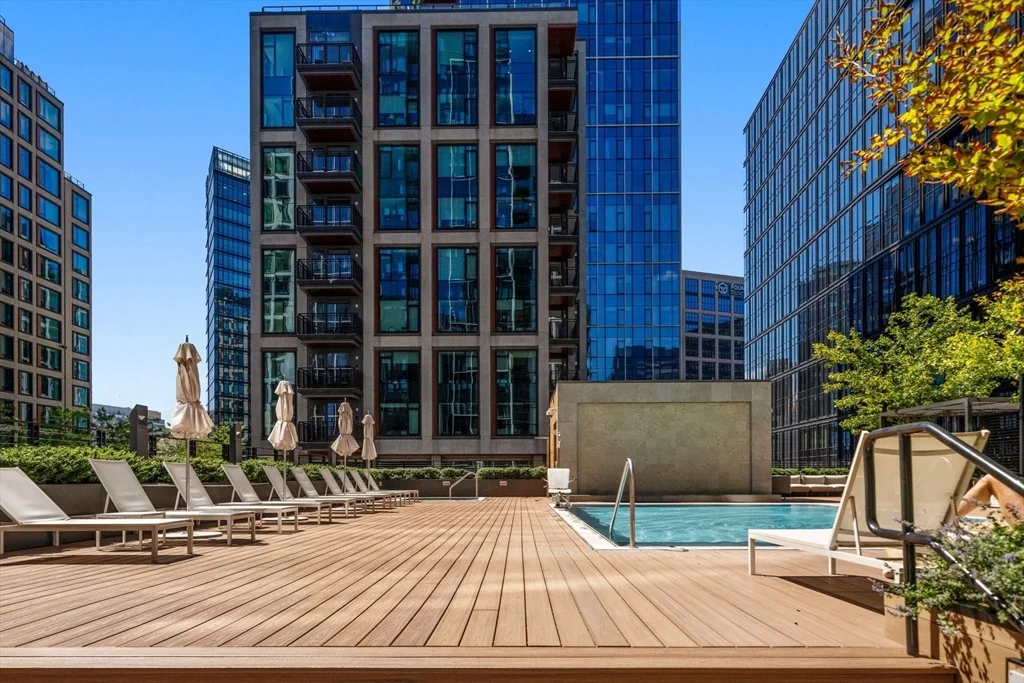 135 Seaport Boulevard, Seaport District