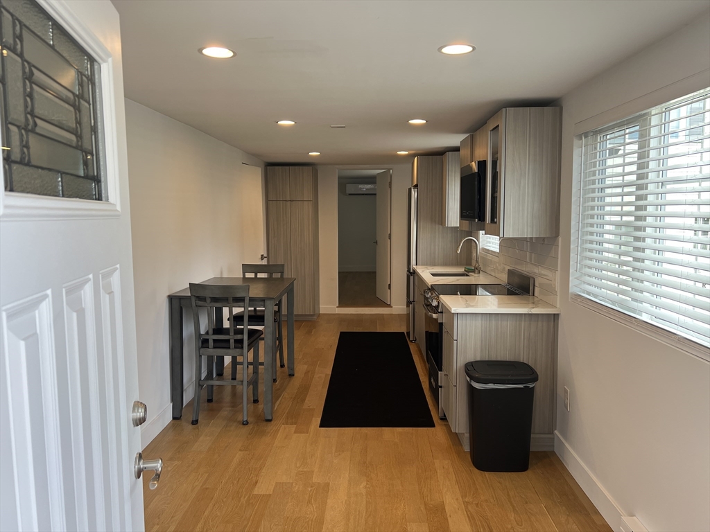 28 Neptune Ave, Winthrop