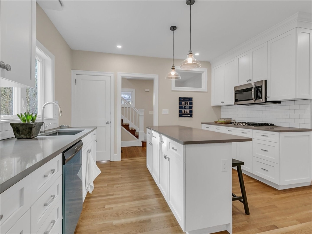 2031 Commonwealth Ave, Newton