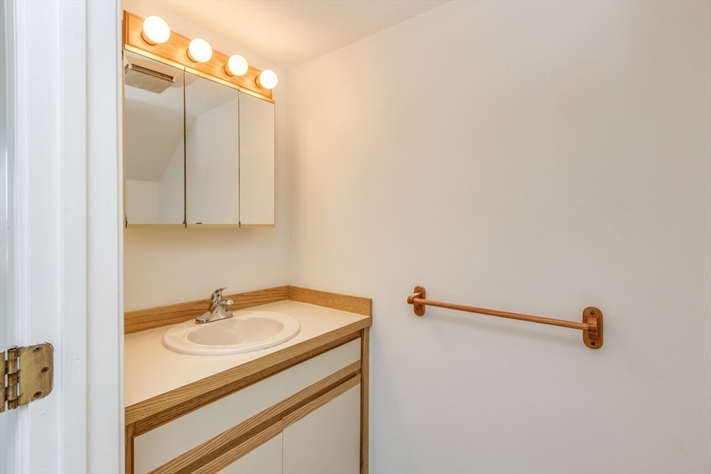 100 Merrimack Ave, Dracut