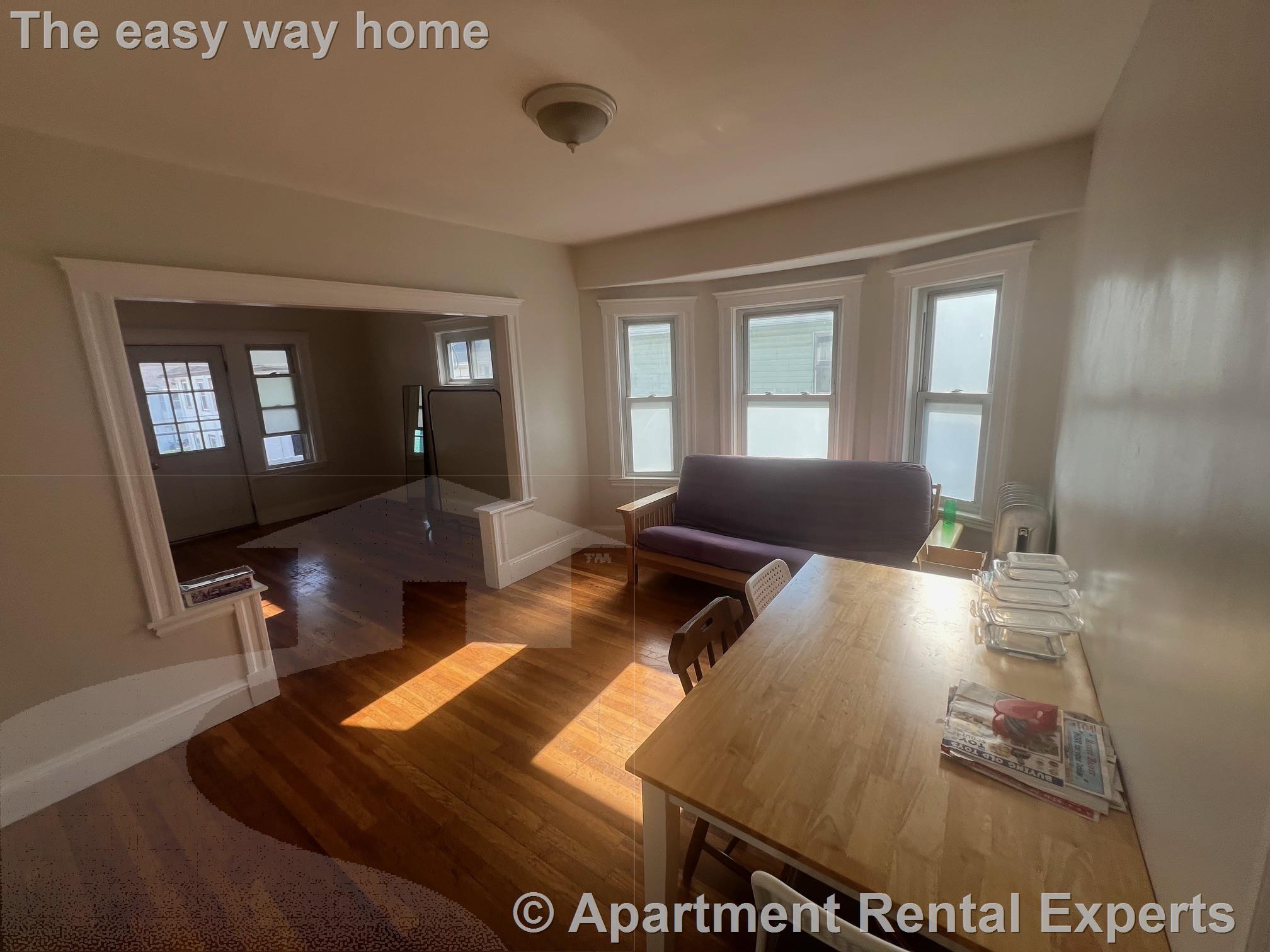 73 Frederick Ave, Tufts