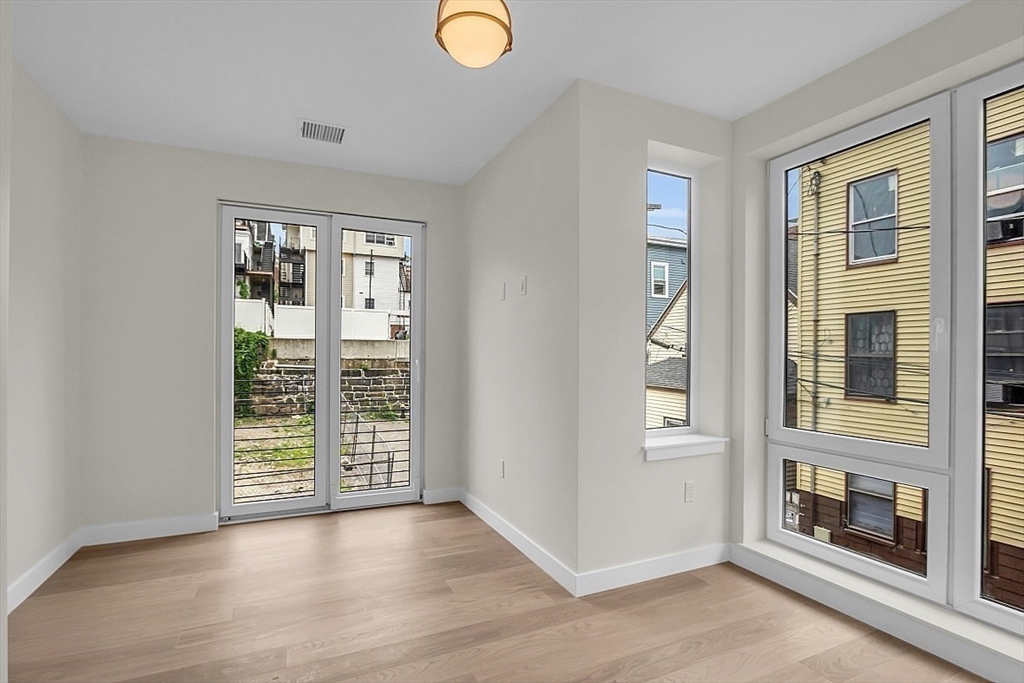 389 Sumner, East Boston