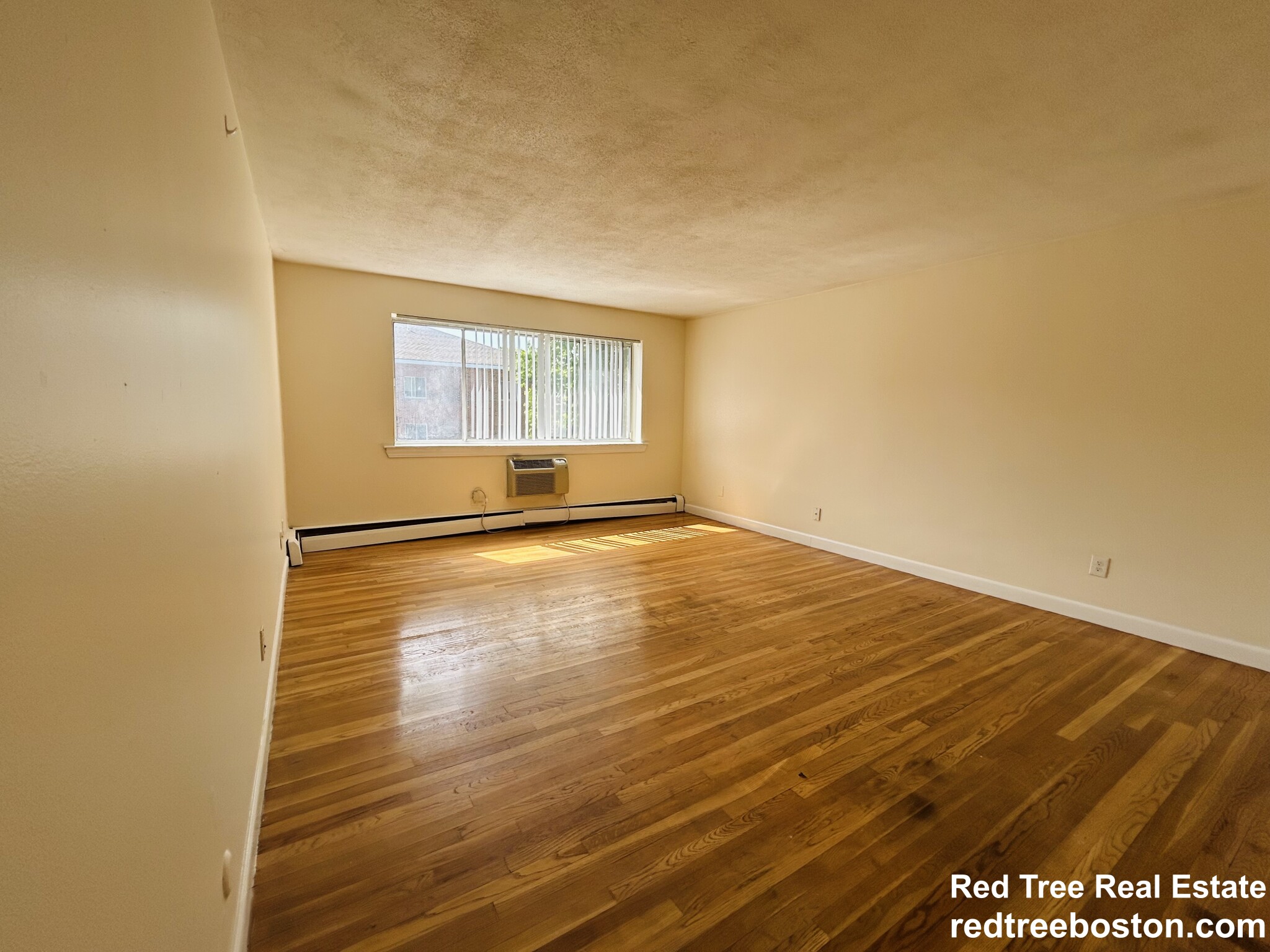 84 Gardner St, Allston