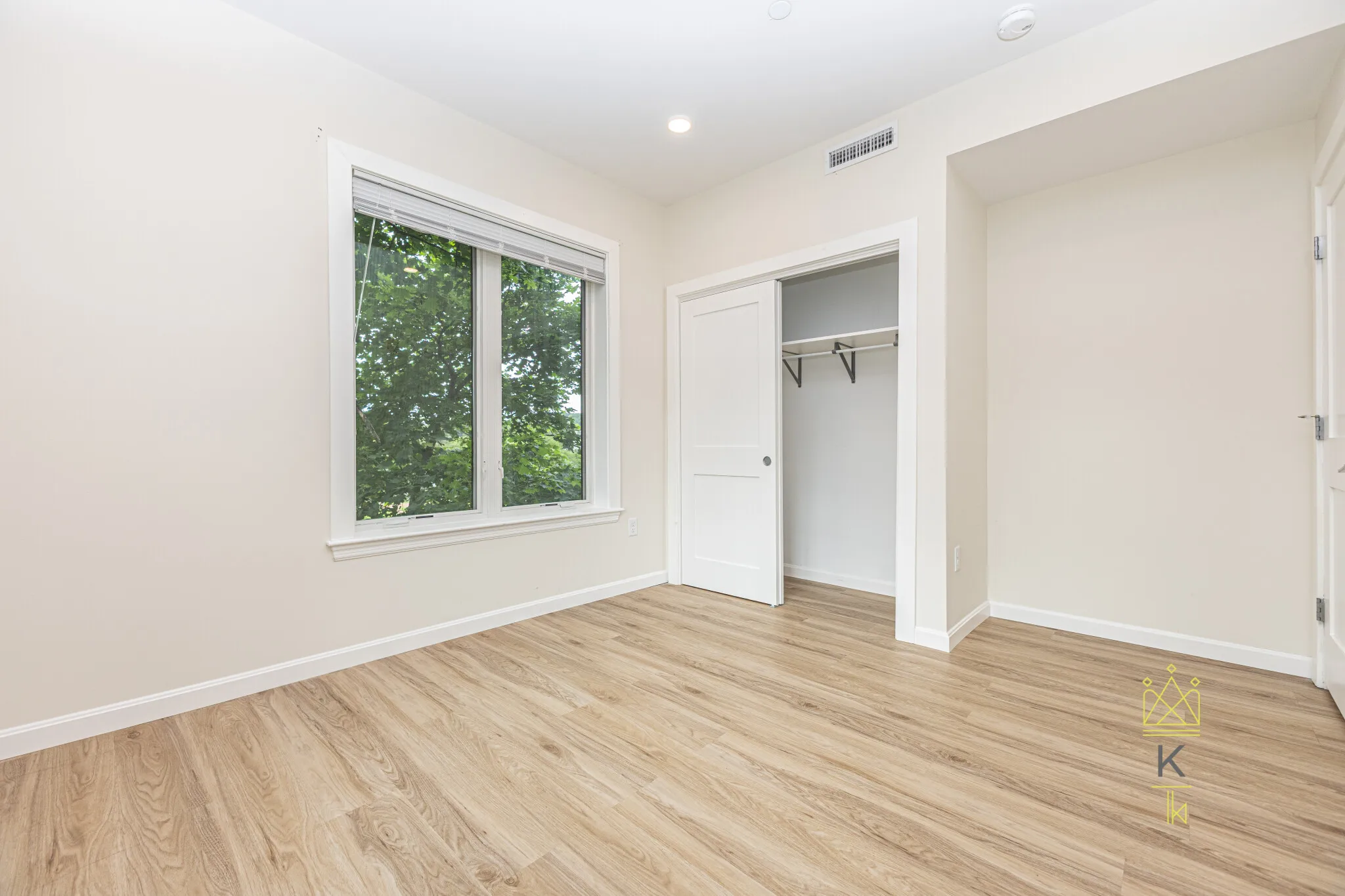 458 Washington St, Brighton