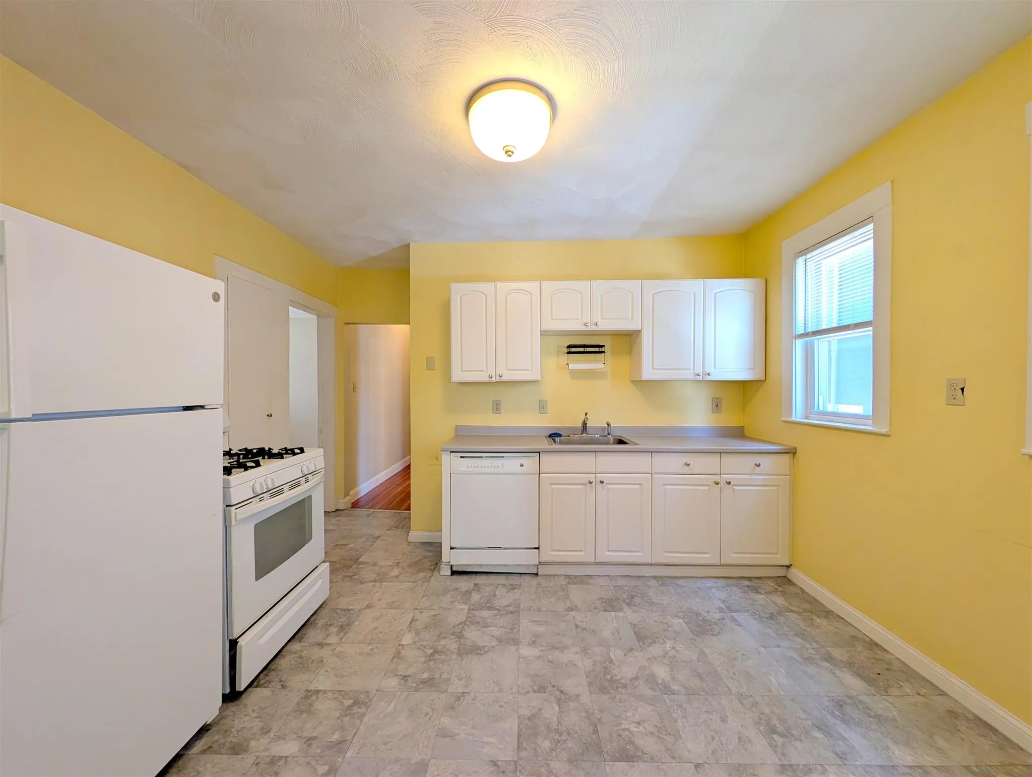 79 Conwell Ave, Teele Square