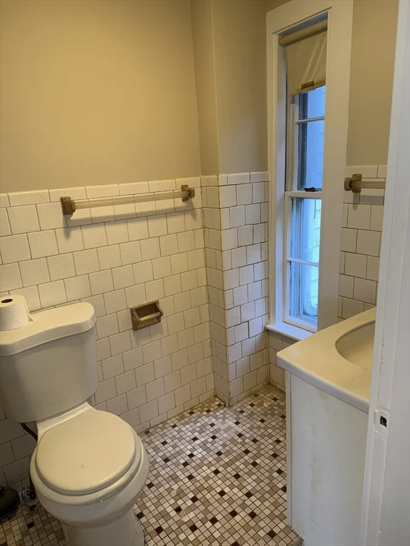 79 West Central St, Natick