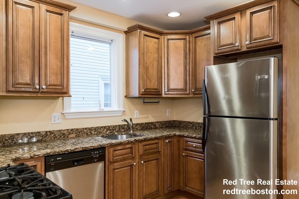 164 Boylston St, Jamaica Plain