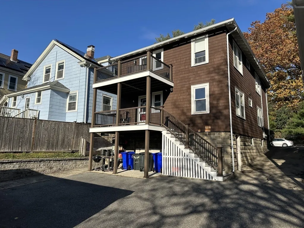 77 Walk Hill, Jamaica Plain