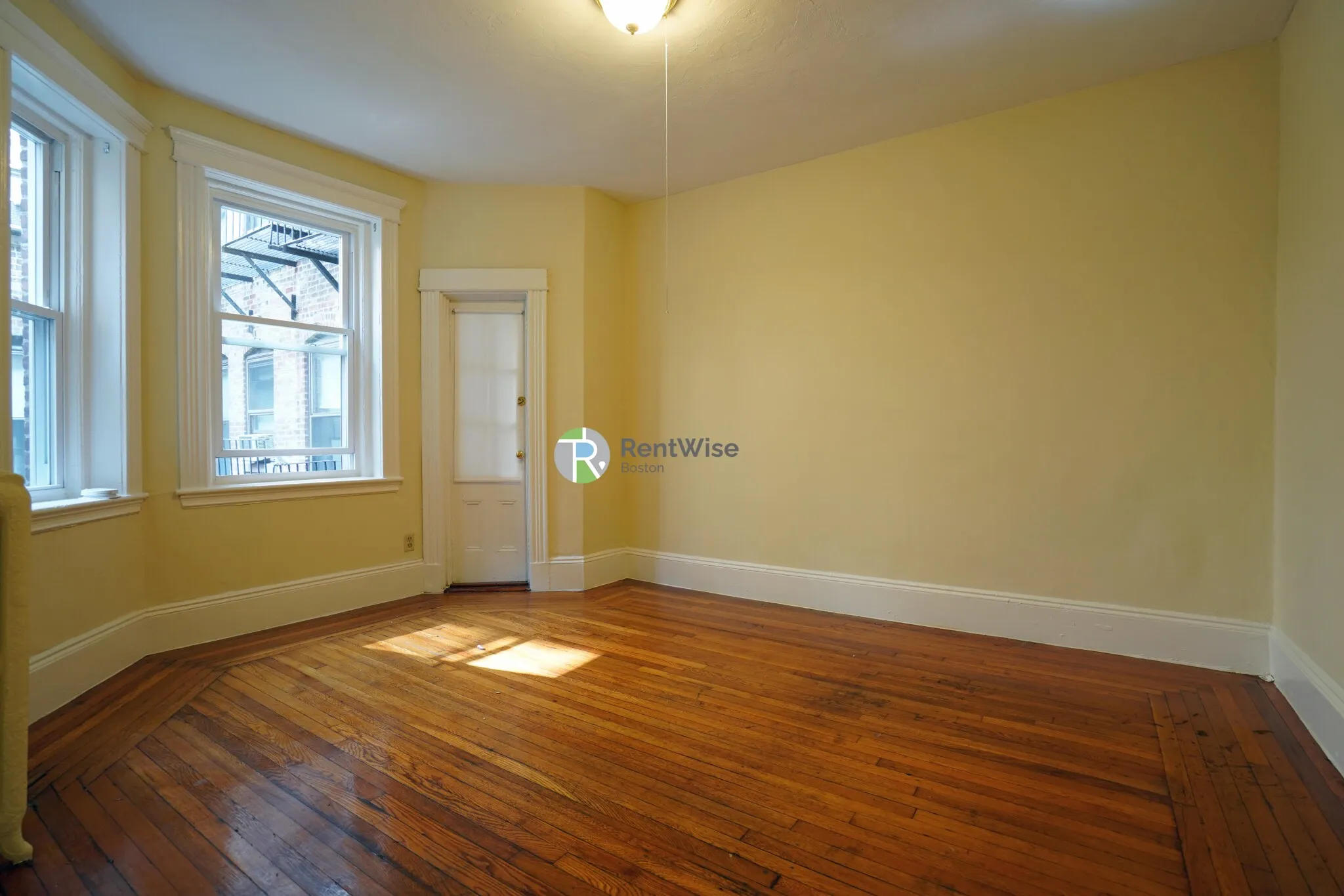 11 Royce Rd, Brighton