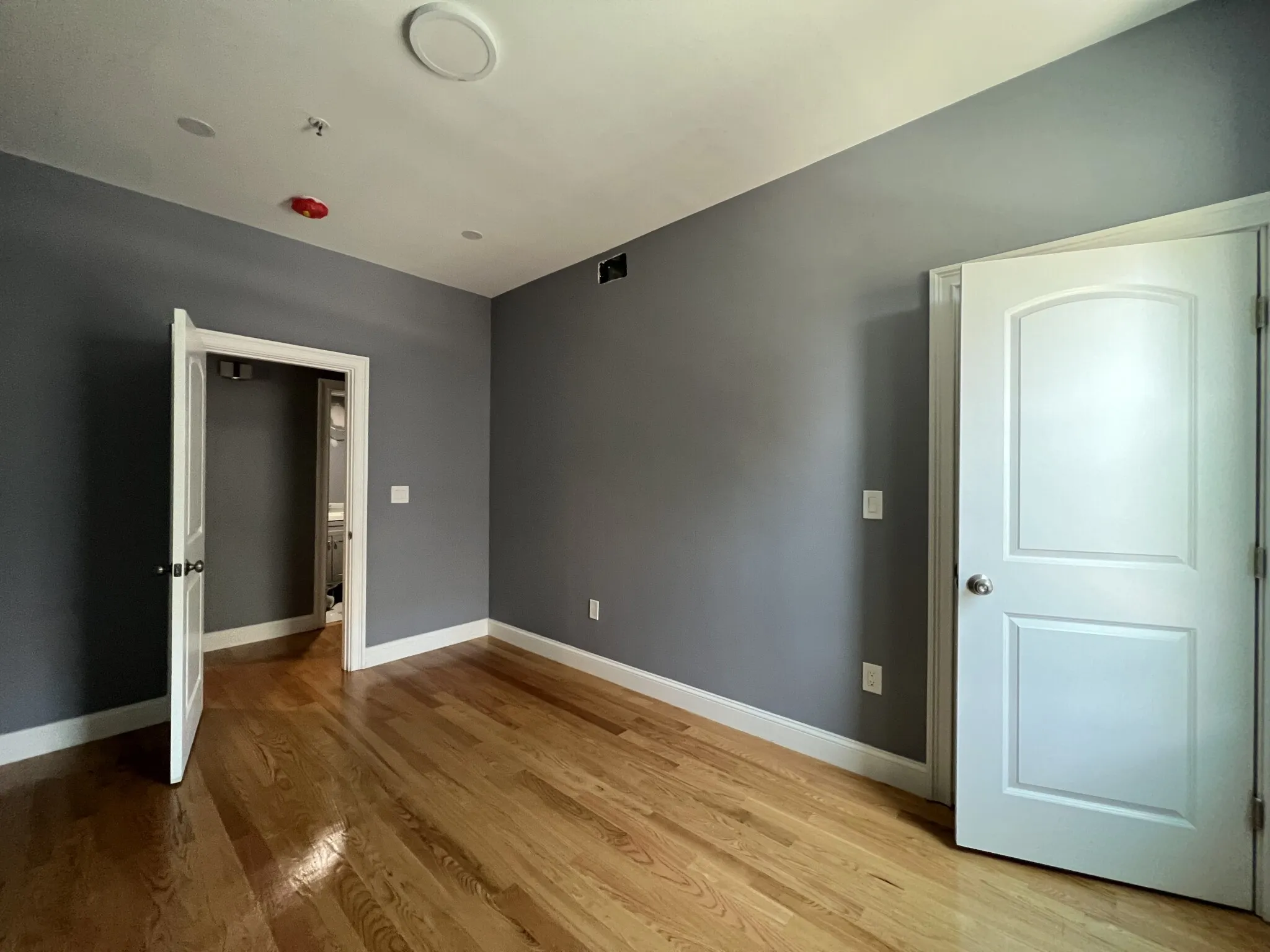 339 Cambridge St, East Cambridge