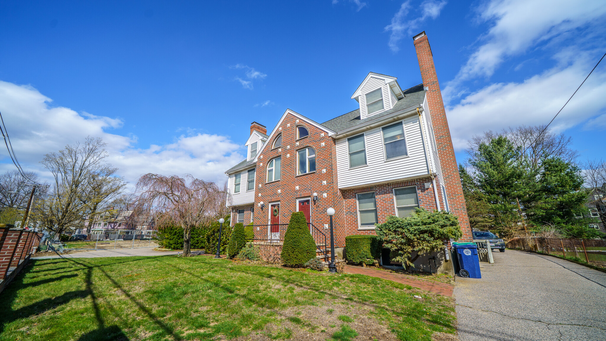 16 Central Ave, Newtonville