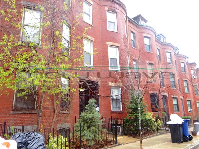 206 Northampton St, South End