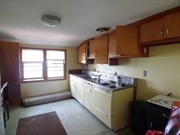 55 Pilgrim Ave, Worcester