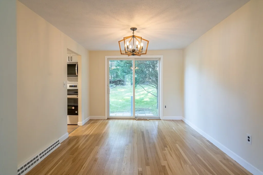 10 Colburn St, Waltham