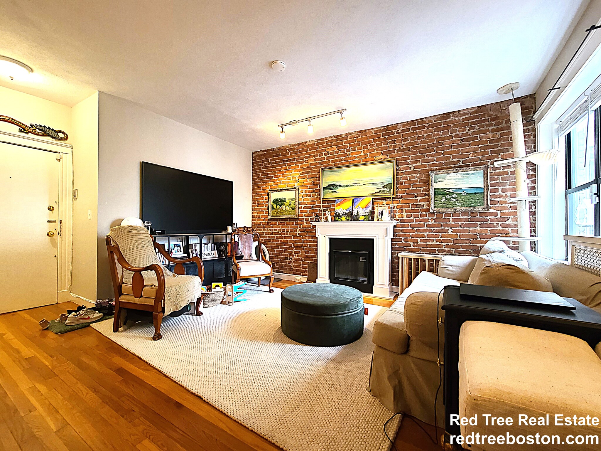 1038 Beacon St, Brookline