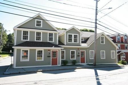 1012 Chestnut St, Newton Upper Falls