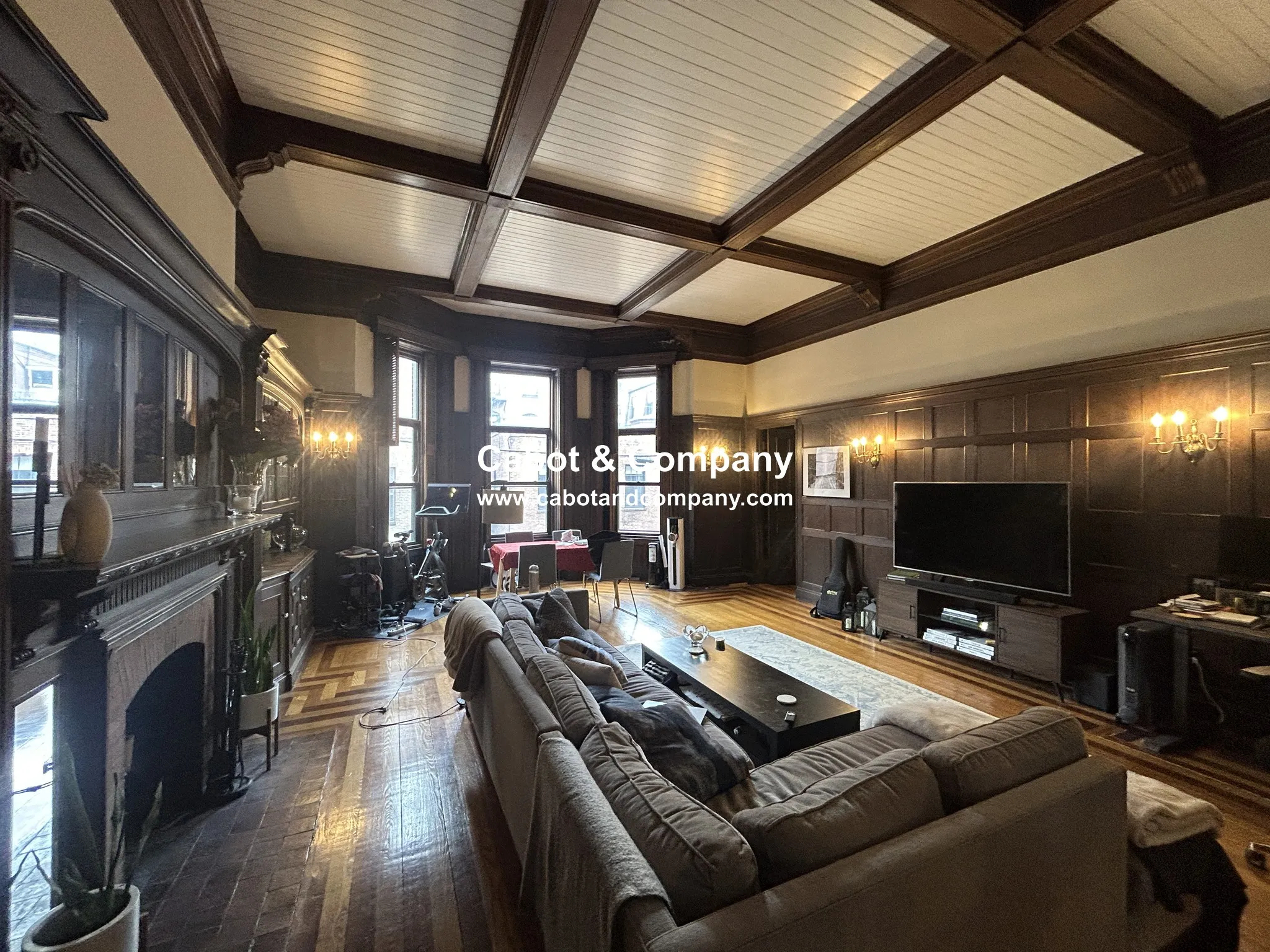 317 Commonwealth Ave, Back Bay