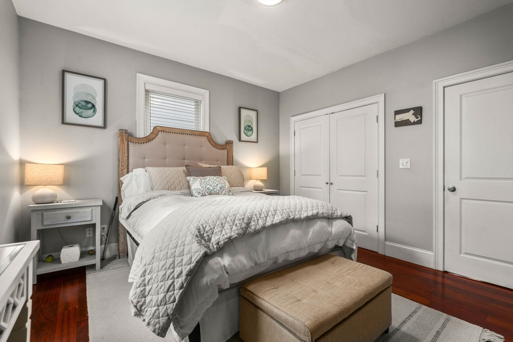 417 E 7th St, South Boston