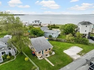 13B Hathaway, Fairhaven