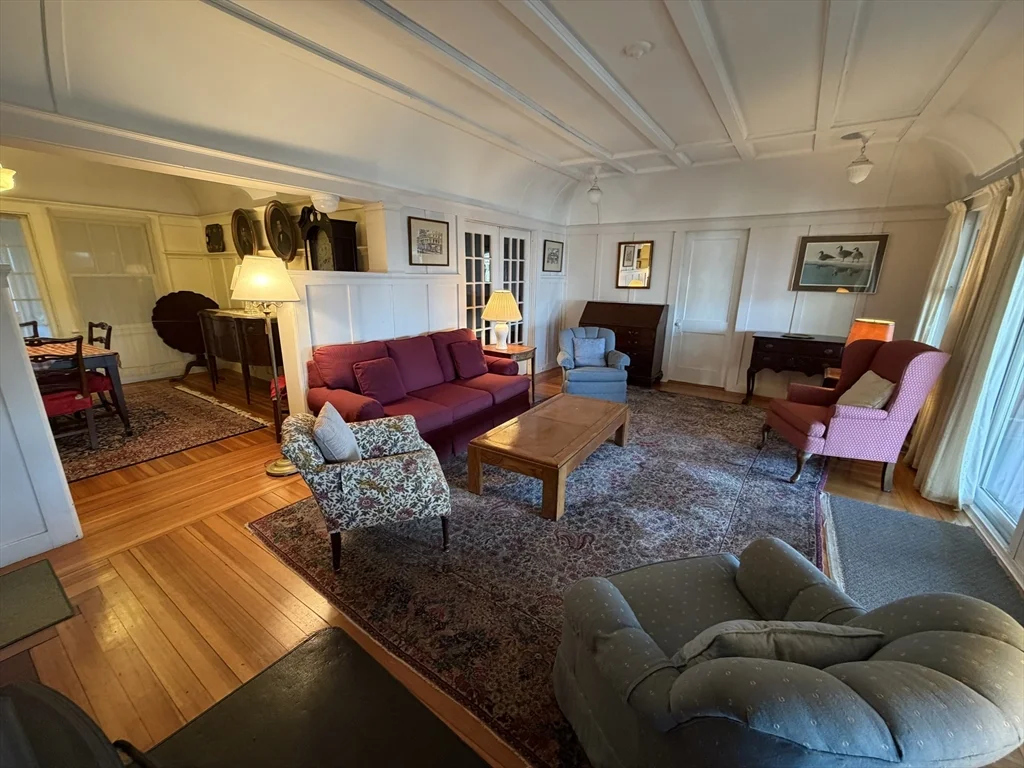 630 Washington St, Gloucester