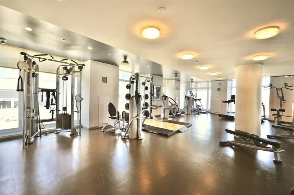 100 Lovejoy, West End