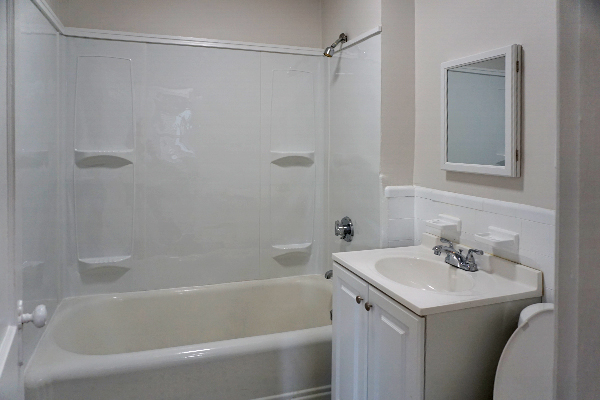 95 Adams St, South Side