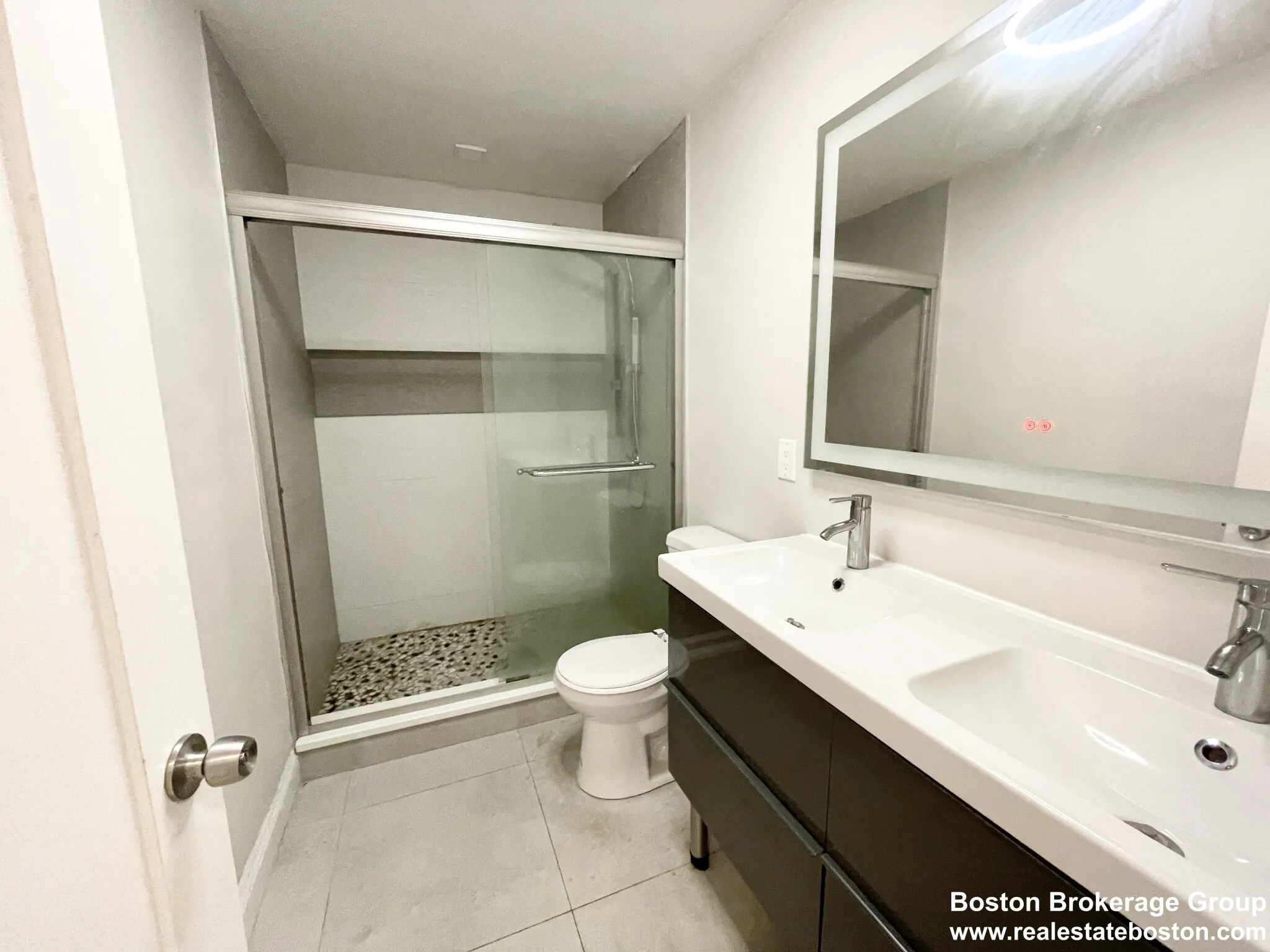 113 Hillside St, Mission Hill