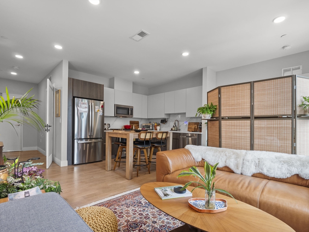 9 Central St, Spring Hill