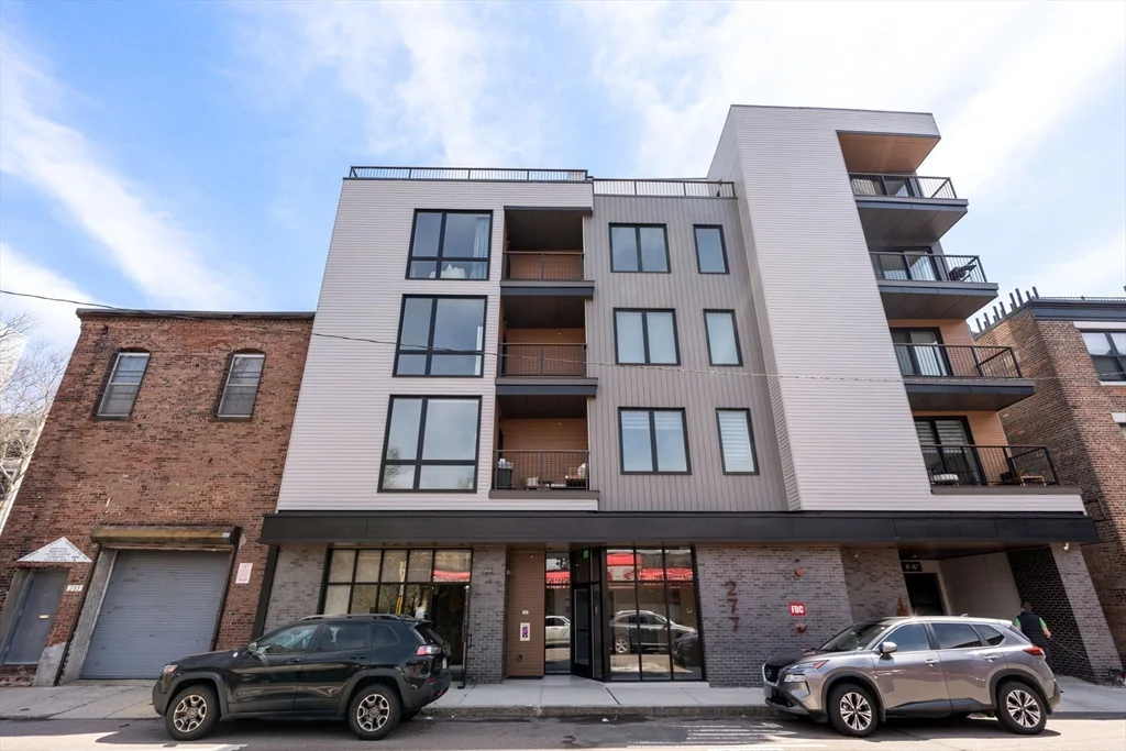 277 Border St, East Boston