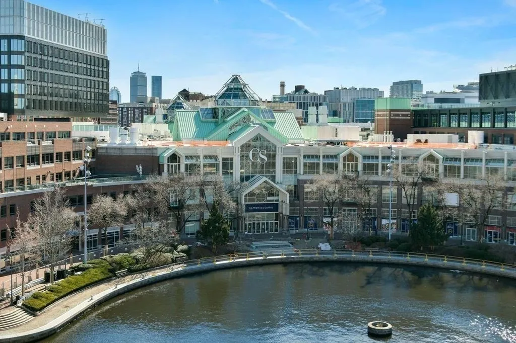 4 Canal Park, East Cambridge