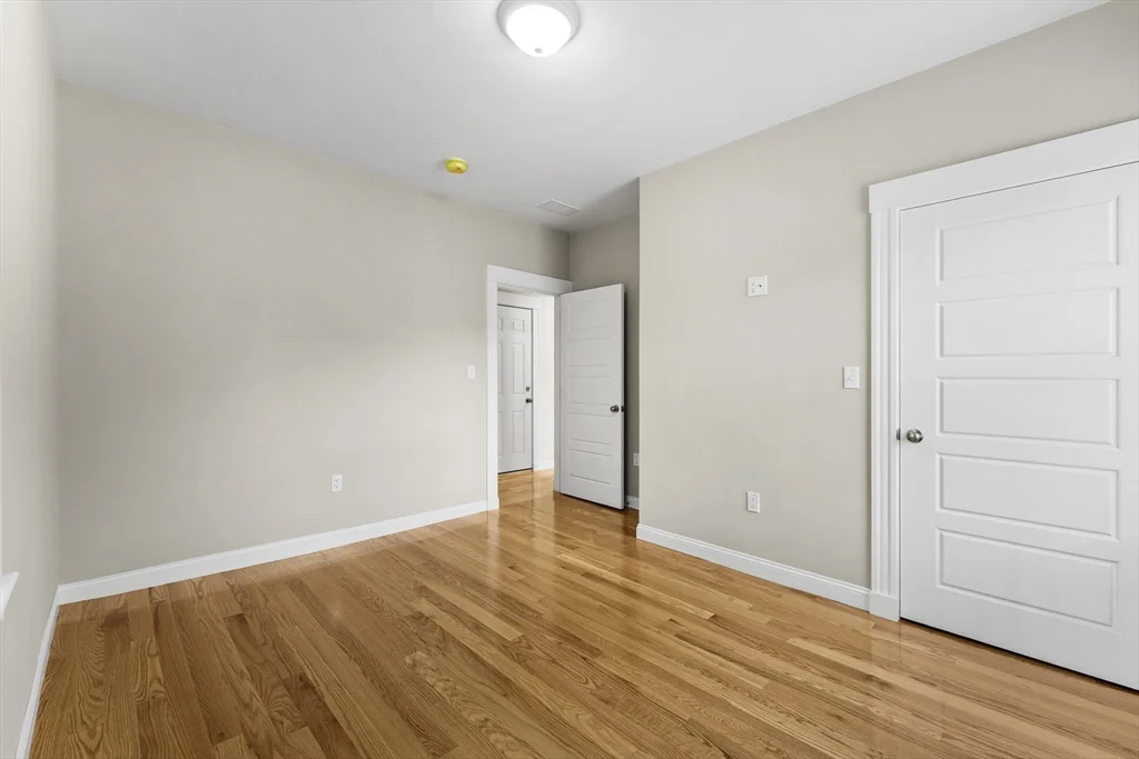 42 Almont St, Medford