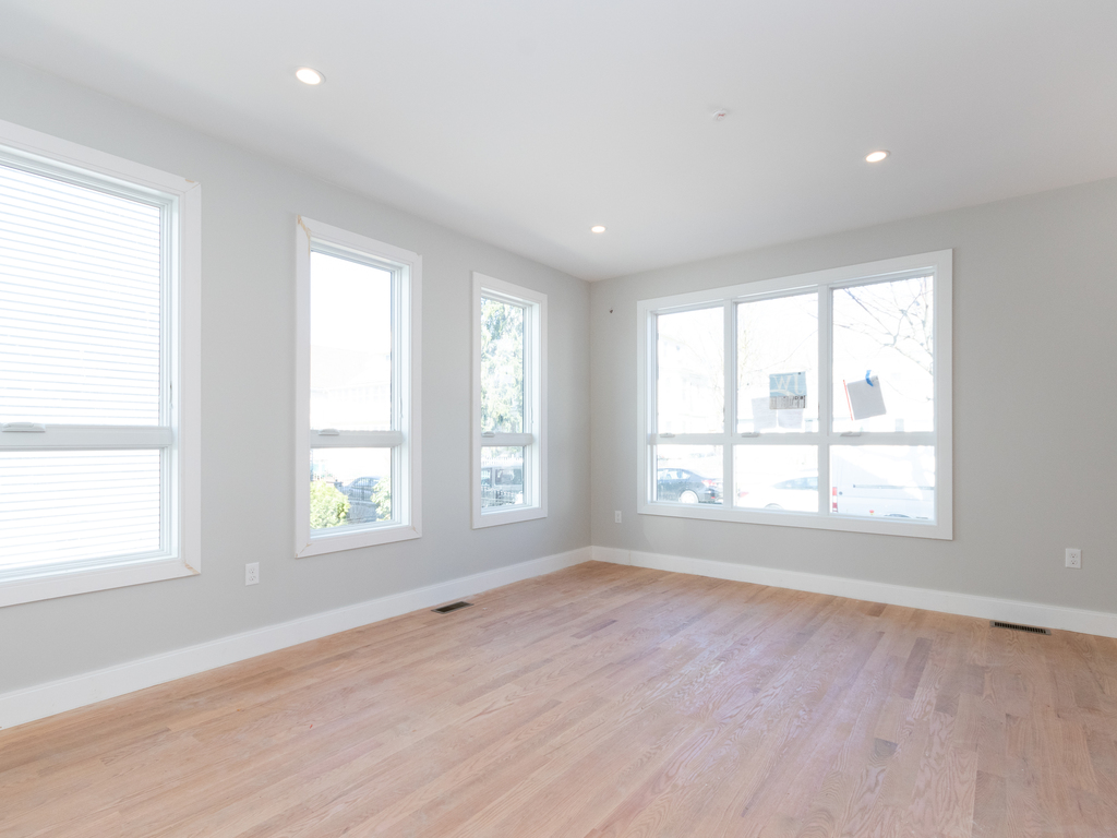 2 bed, 1.5 bath apartment for rent at 123 Centre Unit TH 1, Dorchester — photo 4 of 15