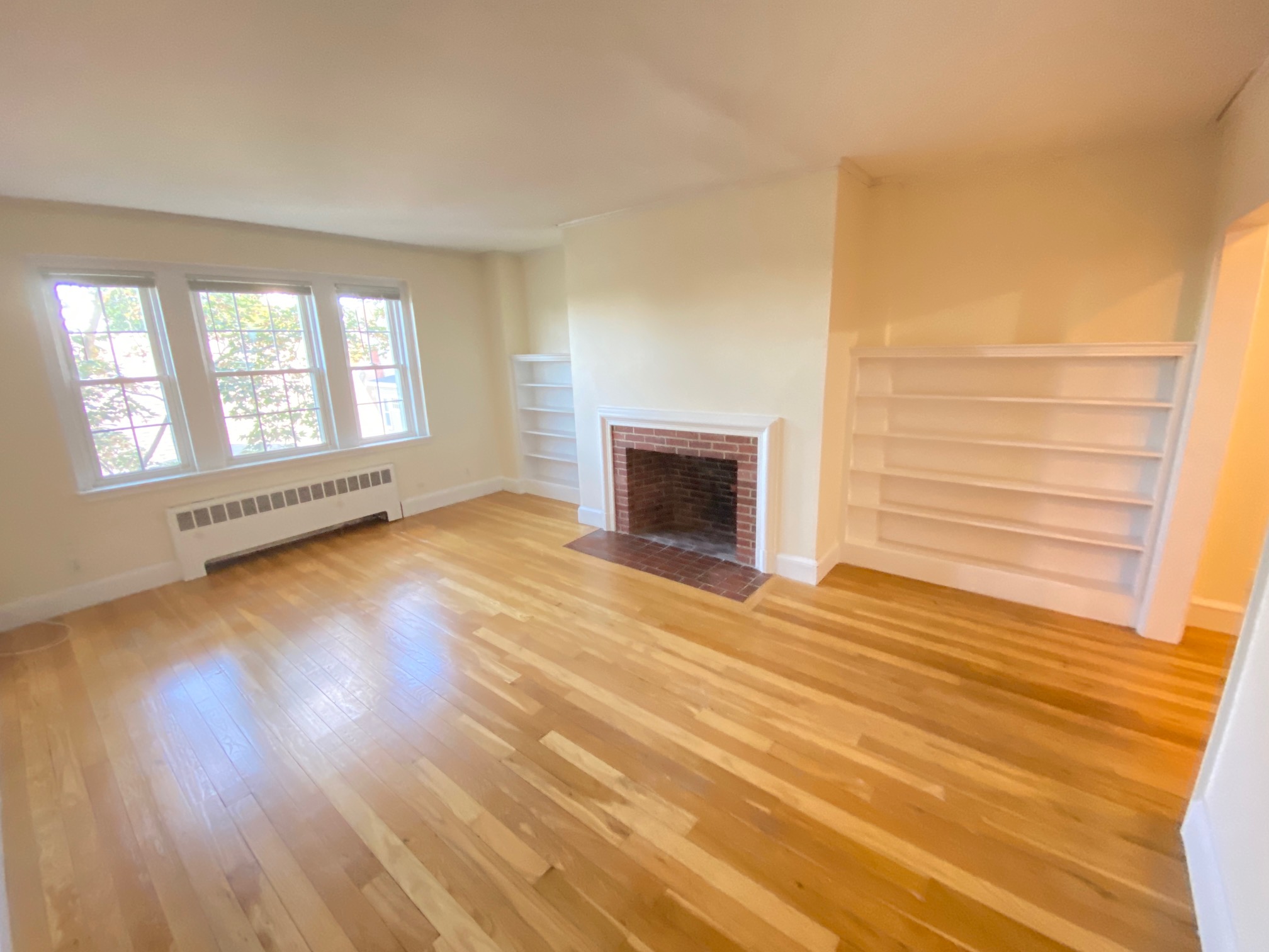 1 bed, 1 bath apartment for rent at 550 Belmont St Unit 28, Watertown — photo 1 of 6