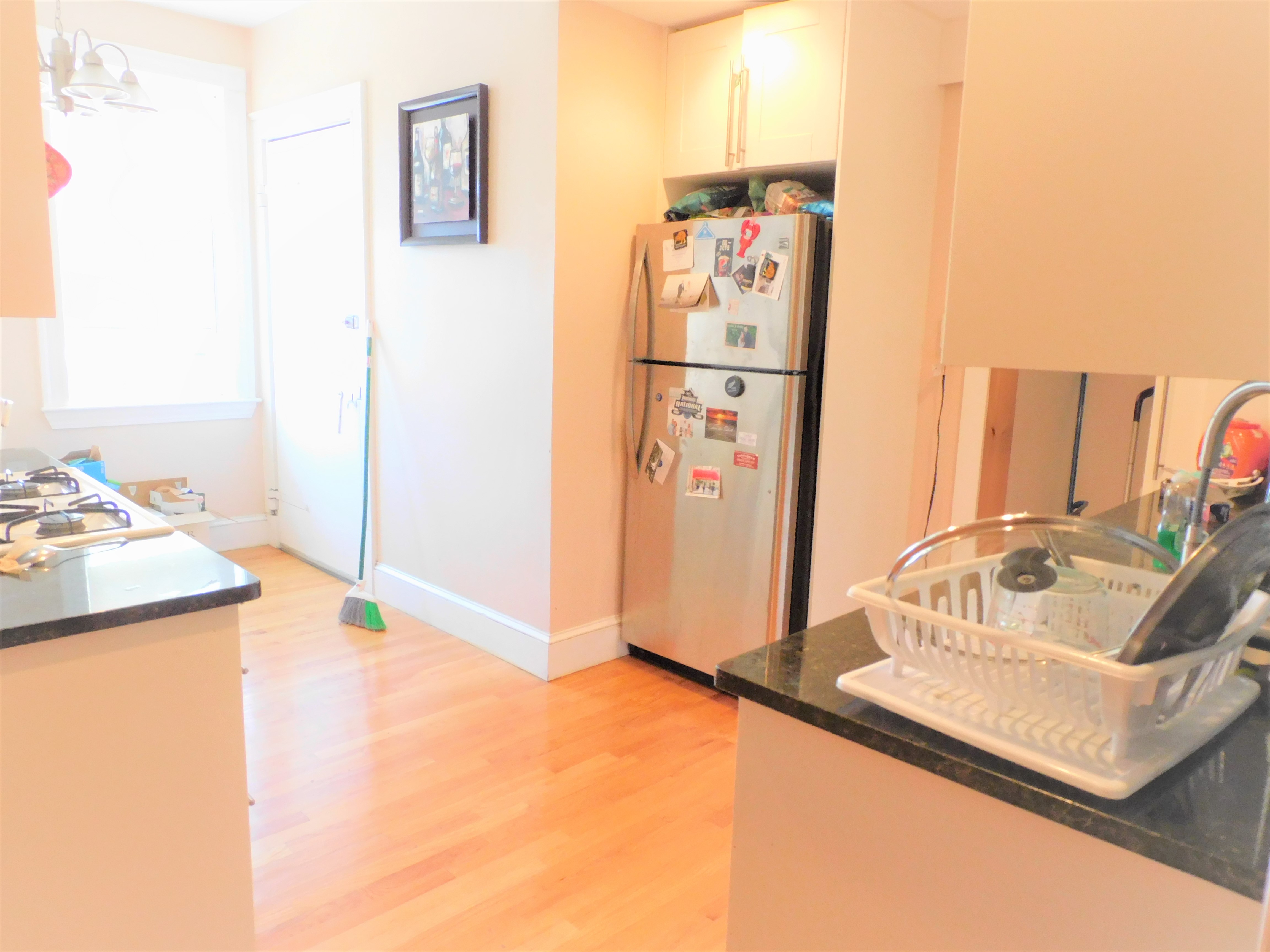 4 bed, 1 bath apartment for rent at 397 W Broadway Unit 1, South Boston — photo 5 of 13