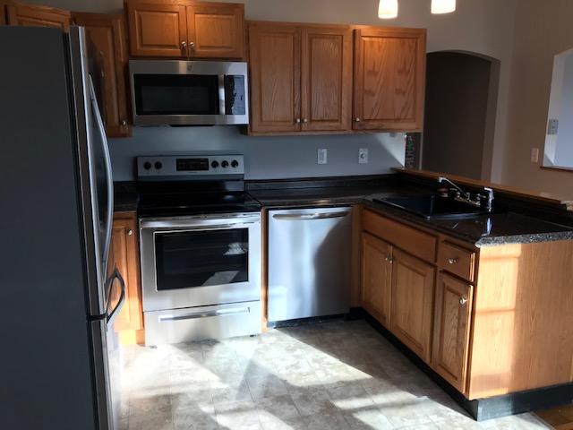 2 bed, 1.5 bath apartment for rent at 210 Derby St Unit 2L, Salem — photo 2 of 11