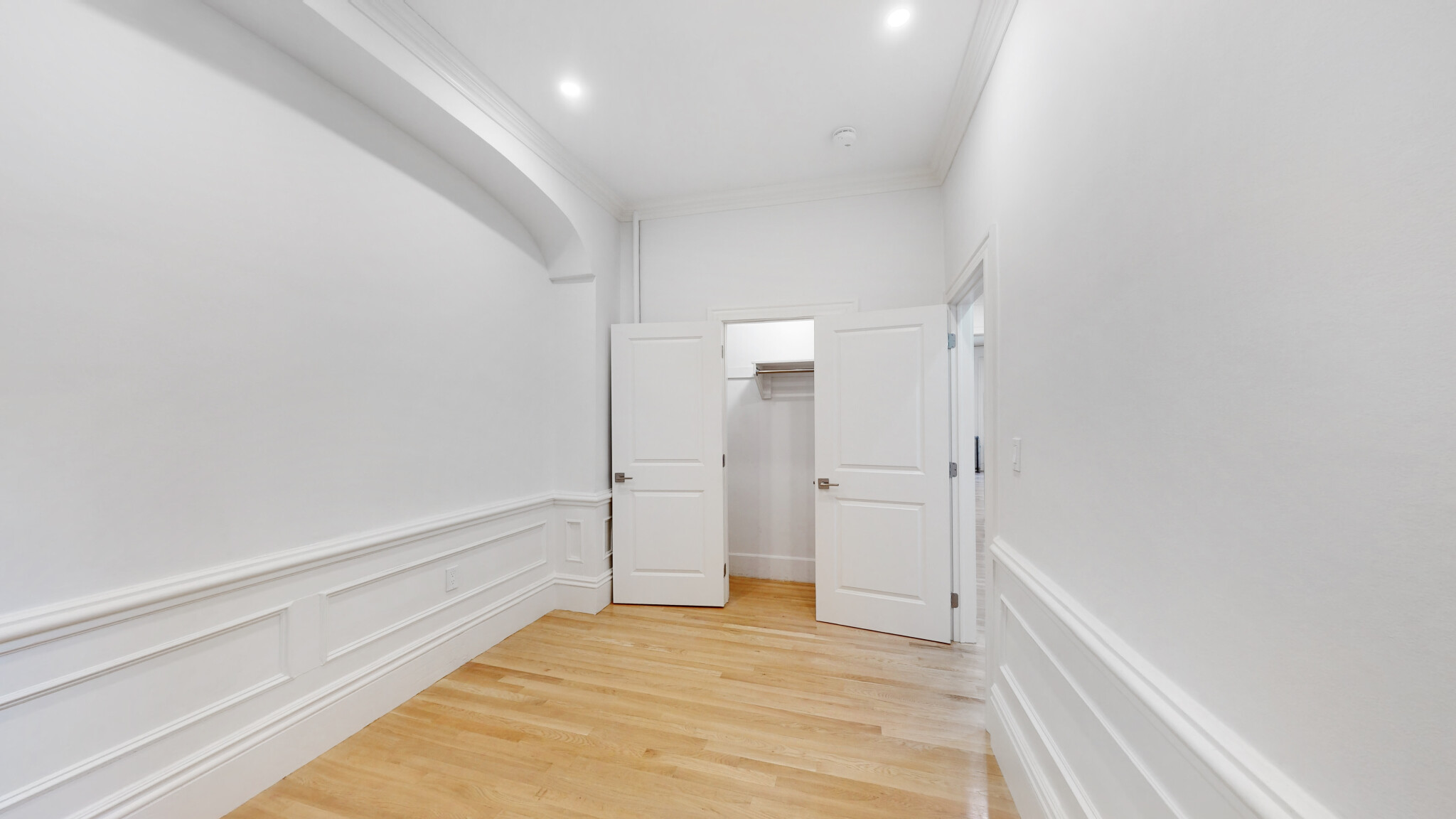 2 bed, 1 bath apartment for rent at 2 Brimmer St Unit 1.., Back Bay — photo 2 of 4
