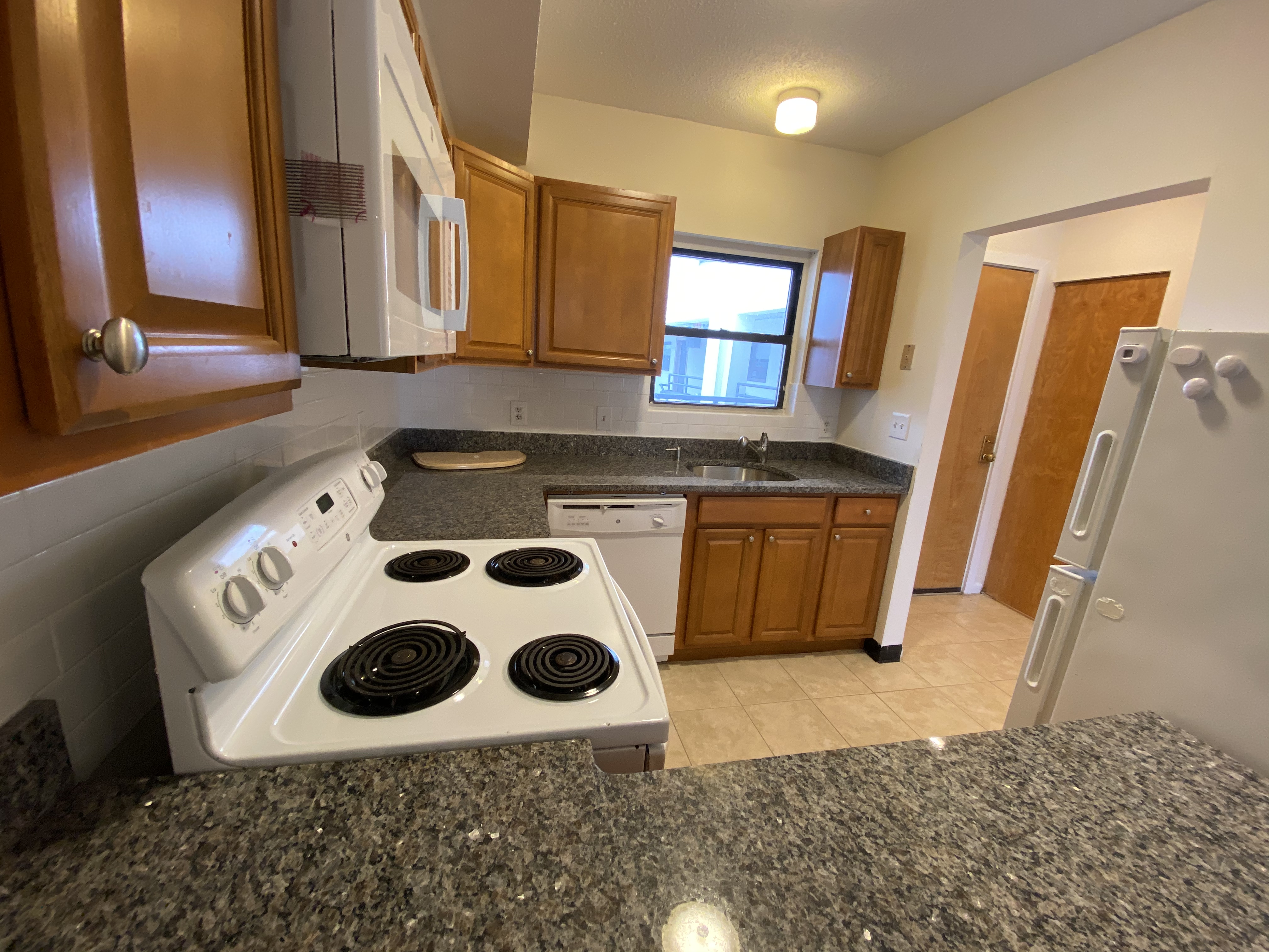 2 bed, 1.5 bath apartment for rent at 65 Riverside Ave Unit 7, Medford — photo 2 of 10